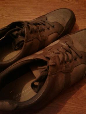 grey shoes