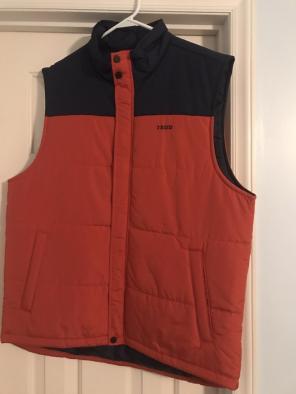 Izod Men's Puff Vest