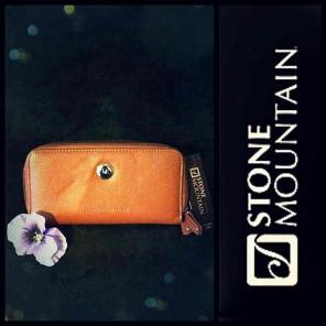 NWT Stone Mountain Large Leather Wallet