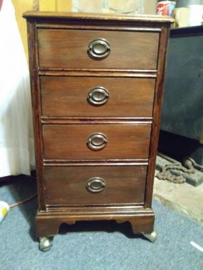 4 drawer night stand or sewing dresser