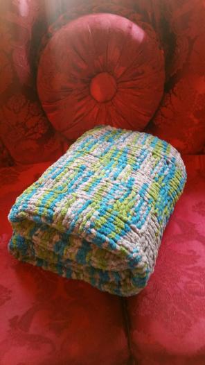 Chunky knit soft baby blanket