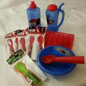 Start Wars & Variety Plastic Wear Bundle
