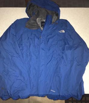 Men’s North Face Light Rain Coat