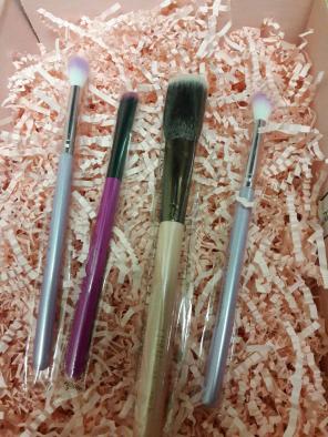 Makeup brush