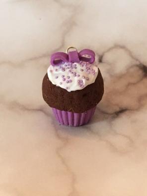 Bow Cupcake
