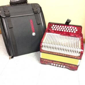 Hohner Corona 2