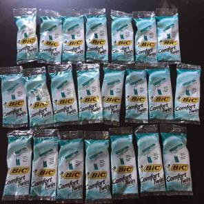 22 Bic Comfort Twin Disposable Razor 2pk