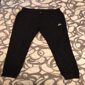 Nike joggers Black Large