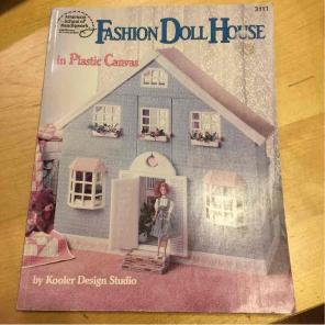 Fashion Doll House in Plastic Canvas