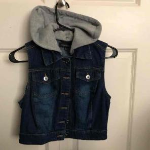Sleeveless Jean Hooded Jacket