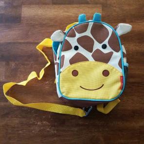 Skip hop giraffe backpack harness leash