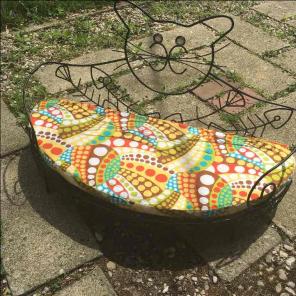 Cat bed
