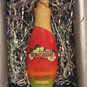 NEW 8.5oz Swedish Beauty Tanning Lotion