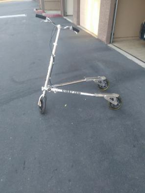 Trikke8 three wheel scooter