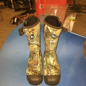 Field And Stream Camo Boots 1000g