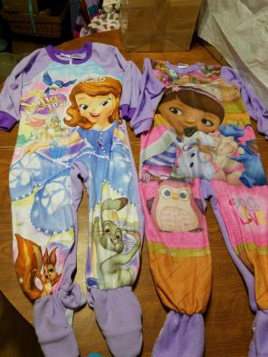 Girls 3T pajamas,doc mcstuffin,Sofia