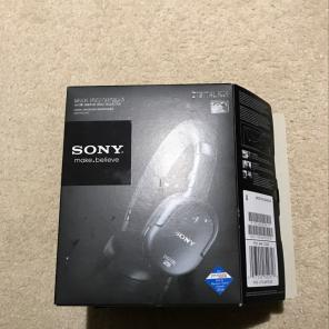 Sony MDR-NC200D Noise canceling headphon