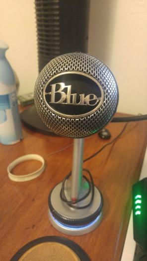 Desktop microphone