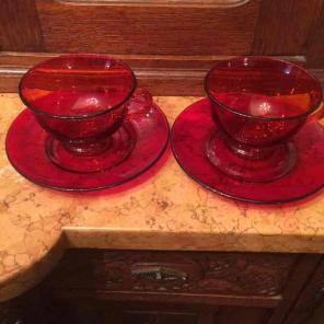 VTG ruby glass set of 2 teacups/saucers