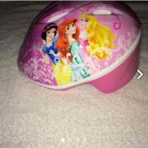 DISNEY PRINCESS HELMET (BRAND NEW)