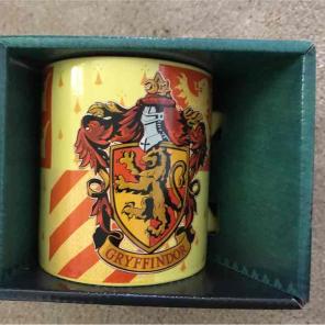 Harry Potter gryffindor 20oz mug new