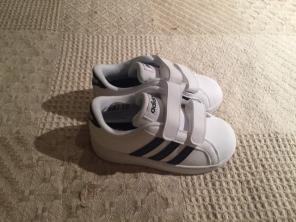 NWT Toddlers Sz 8 Adidas