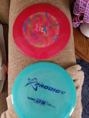 Two discs (name brand)