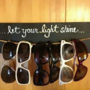 Sunglasses organizer