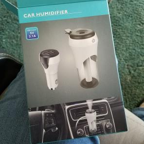 Car Air Humidifier/Essential Oil