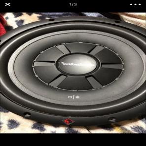 2 Rockford Fosgate R2 12