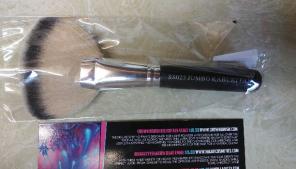 Crown Brush Deluxe Fan Brush