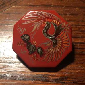 Wood brooch with painted chicken