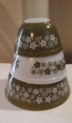 Pyrex mixing borebowls Crazy Daisy 3 pc