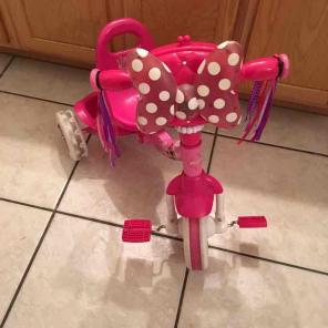 Huffy Minnie Mouse Lights & Sound Trike