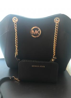 Michael Kors JetSet Travel Tote/Wristlet