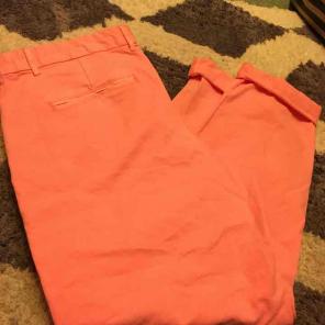 Women's Khaki capris