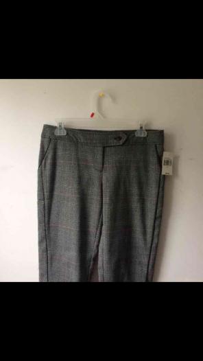 NWT Work Capris