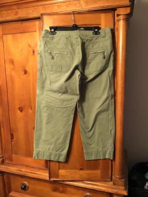 Women’s Capri Pants Sz 10
