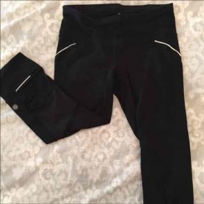 Athleta Relay Capri pants