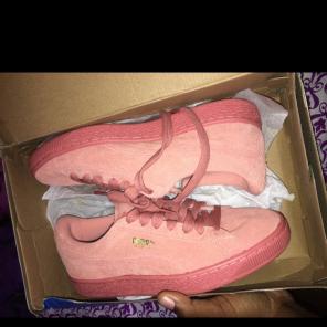 Suede Pumas