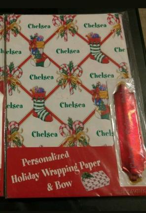 Personalized
Christmas Wrap &Bow Chelsea