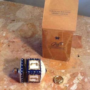 Porcelain dreidel trinket box with Coin