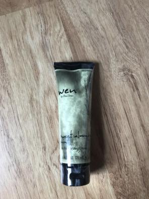 WEN Hair Care Anti-Frizz Styling Creme