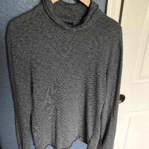 Urban Outfitters Turtleneck