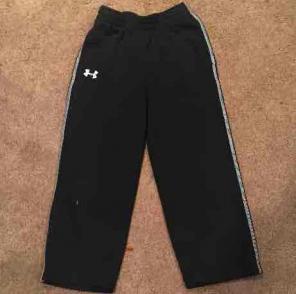 Under Armour youth boys sweats