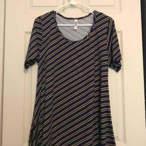 LulaRoe, Perfect T, Large