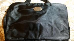 Adrian Arpel toiletry case