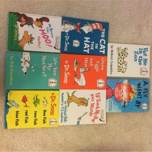 (8) Dr. Seuss books