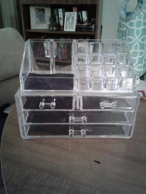 Make Up Holder