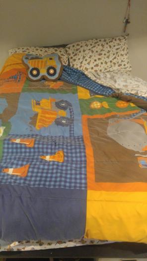 Construction full size bed set
